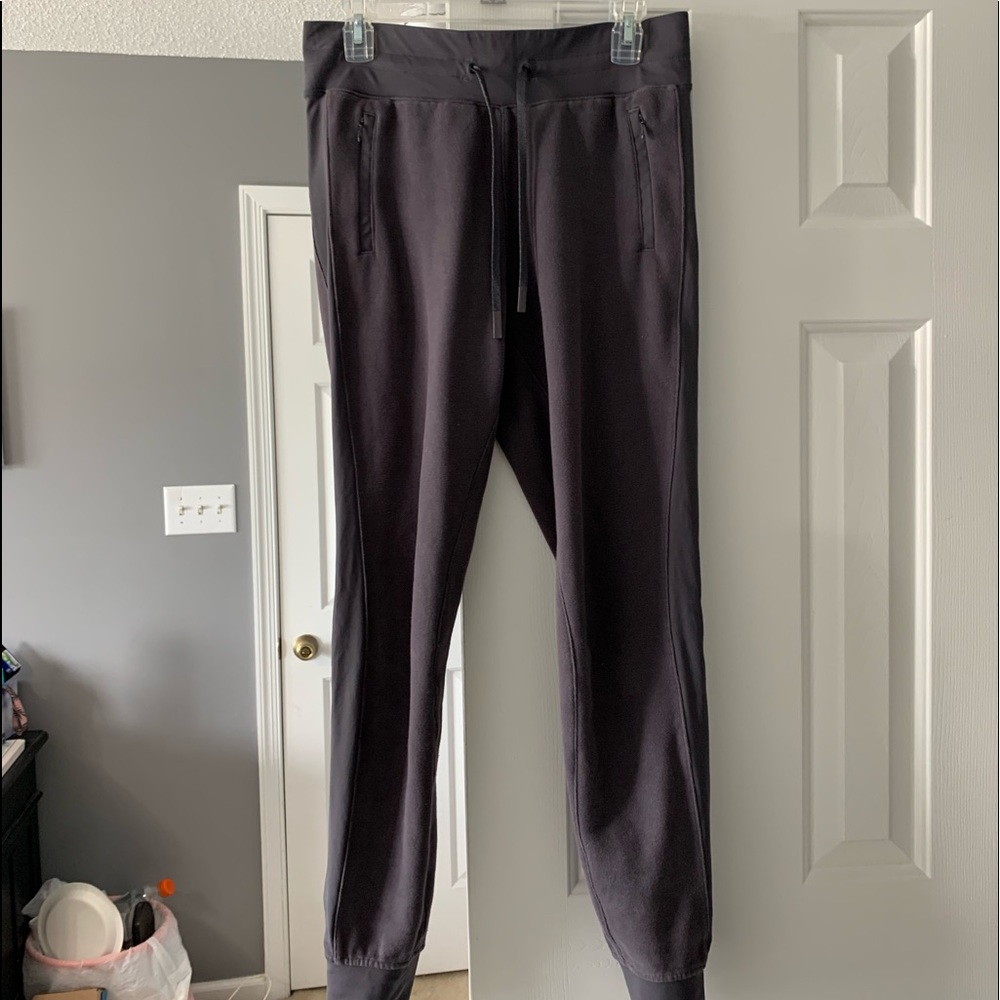 lululemon joggers